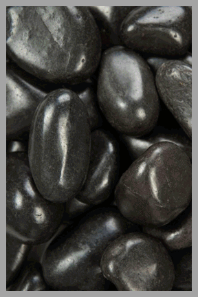Polished Black Stones (3 - 5 cm) 40 Lbs.